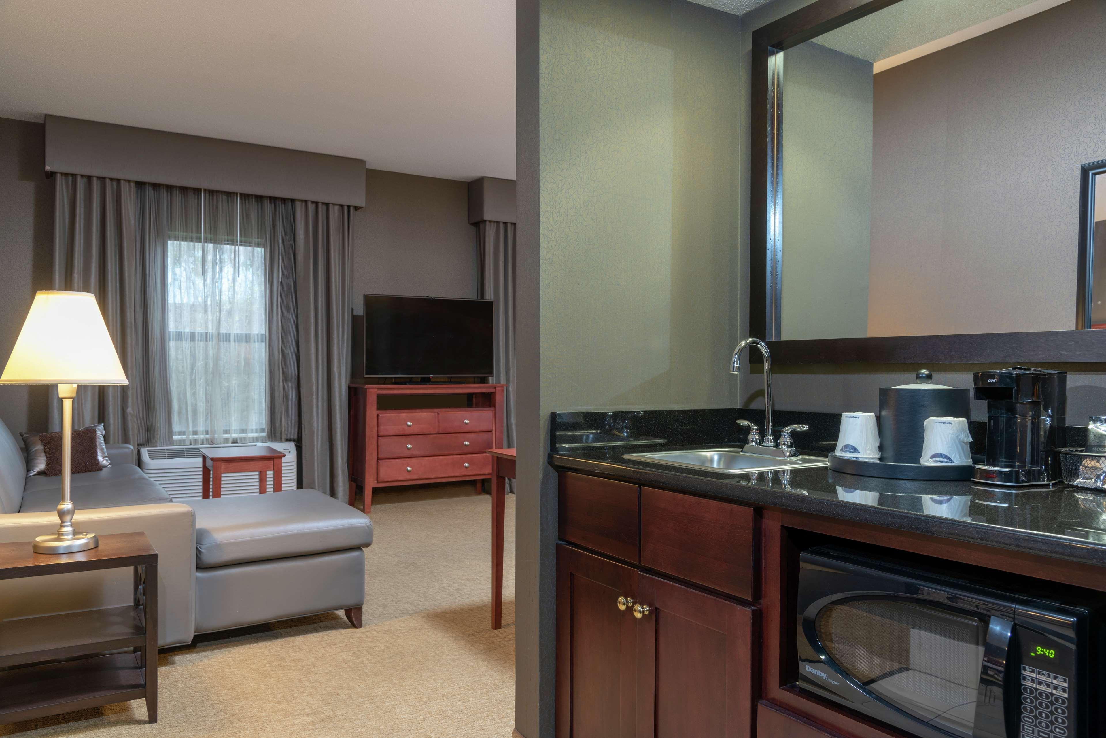Hampton Inn & Suites Вальпараисо Экстерьер фото